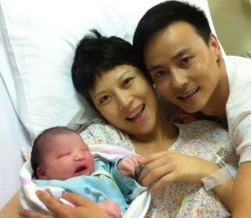 ���ٷ��Q8��5��Ů�� ���x����ȡ��������(�D)