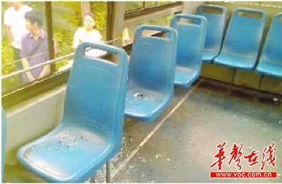 �ɹ���܇���⡰��ƴ����ײ���ó˿�Ҫ��܇���D��