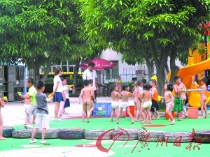 �׃��@������Ůͯ���w�չ�ԡ���l�|��(�D)