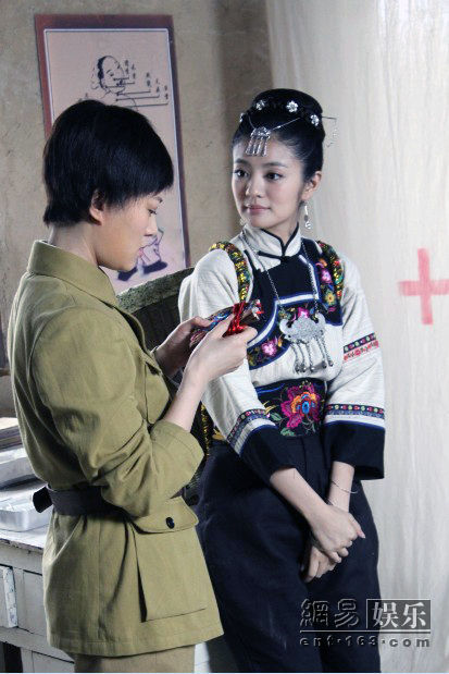 ����܎������ɽ�˷�ӛ�����D(zhu��n)�� ��Ů���U����