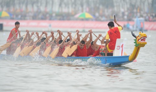 ���A���۴�ِ�³�վ��Ļ С��(gu��)���(du��)3000�׊Z��