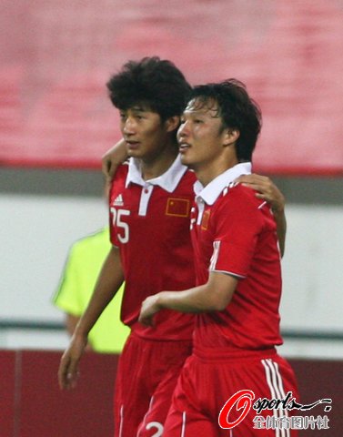 ����-����2-0���r���B�� ��׿��۬��3���2��