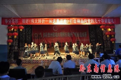 ����ï���ݸ���F(tu��n)�{(di��o)�мtɫ������������(�D)