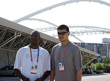 Ҧ�������؊W��(hu��)�@����(d��ng) �c�´�������һ��(du��)һ