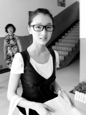 �ܶ������Կ��ֲ����� �{٩���{�ߡ������ˡ�