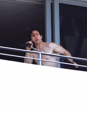 ��ķ������˹�y������ˣ ������(y��ng)�_(t��i)�I(xi��n)��(�D)