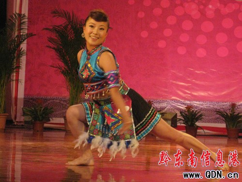 �������Ů���xِ ��200�����Ů����40�����D��