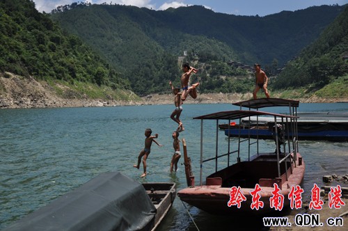 ���ӎ�^(q��)С���桰���_��ˮ��Σ�U���D��