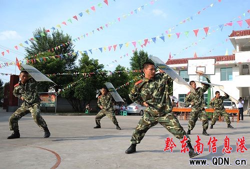 ��կ܊�������~ˮ��  �g��һ�Ñc�ѹ�(�D)