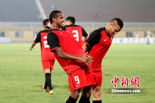 �ϲ�1-0�U�ٳɶ��A������ ��Ԯ���_��𽨹�