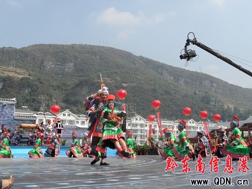 2011�Sƽ���m�Ļ����ι�(ji��)��ˇ�ݳ��e�У��D��