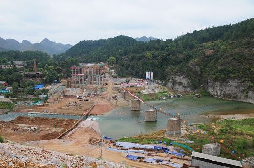 �����Ϲ����M��ǭ�|���{�У��D��