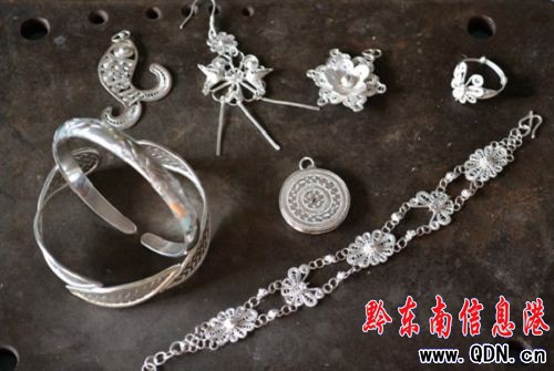 �����y�������� ��ˇ�g(sh��)Ʒ�l(f��)�P(y��ng)�����Ļ�(�D)