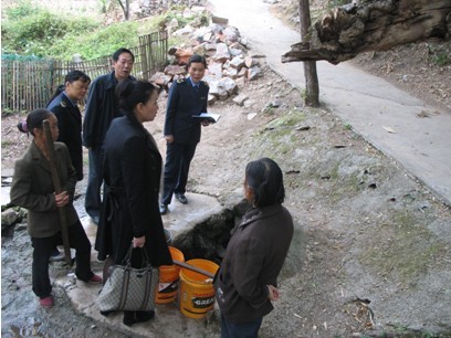 ԭǭ�|�������f��ϯ�ڶ��ܵ���h�{�У��D��