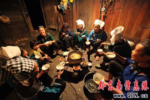 �Ž�ˮ��ͬ���g�Ȃ��y(t��ng)���˹�(ji��)�����D��