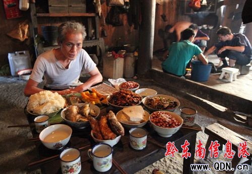 �Ž�ˮ��ͬ���g�Ȃ��y(t��ng)���˹�(ji��)�����D��