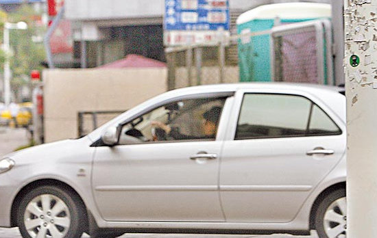 �ܶ���175�f���{�s�� 6.6�|�_��ȫ����ĸ�H