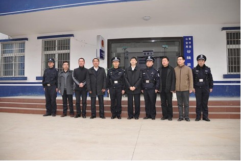 �ށ��|���Sƽ�h�M���{(di��o)�У��M�D��