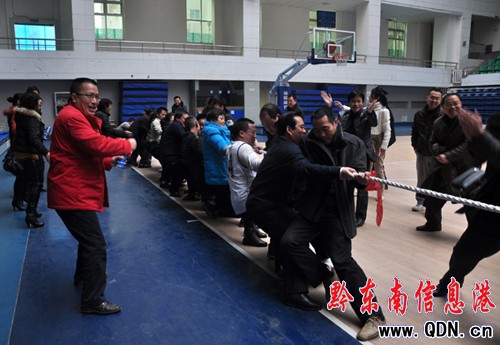 ���˴��c�P�﹫·���_չ���w�x���ӭ����