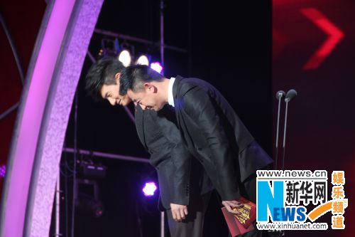 �S�����c����¡ͬ�_�Ϲ���ϥ ˣС���Zҕ��