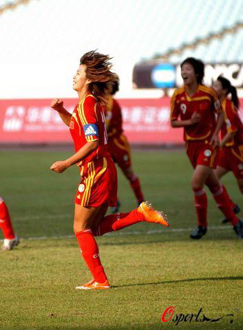 Ů�㾚��ِ0-3�������� ���F�м����ɫ3���