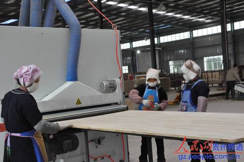 5000�r�񹤼��Tǰľ�ļӹ��S�͘I���D��