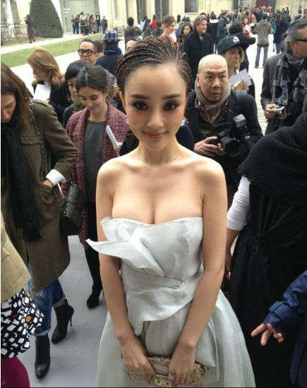 ��С贱����b����Dior���(ch��ng) ���e(cu��)�J(r��n)������(�D)