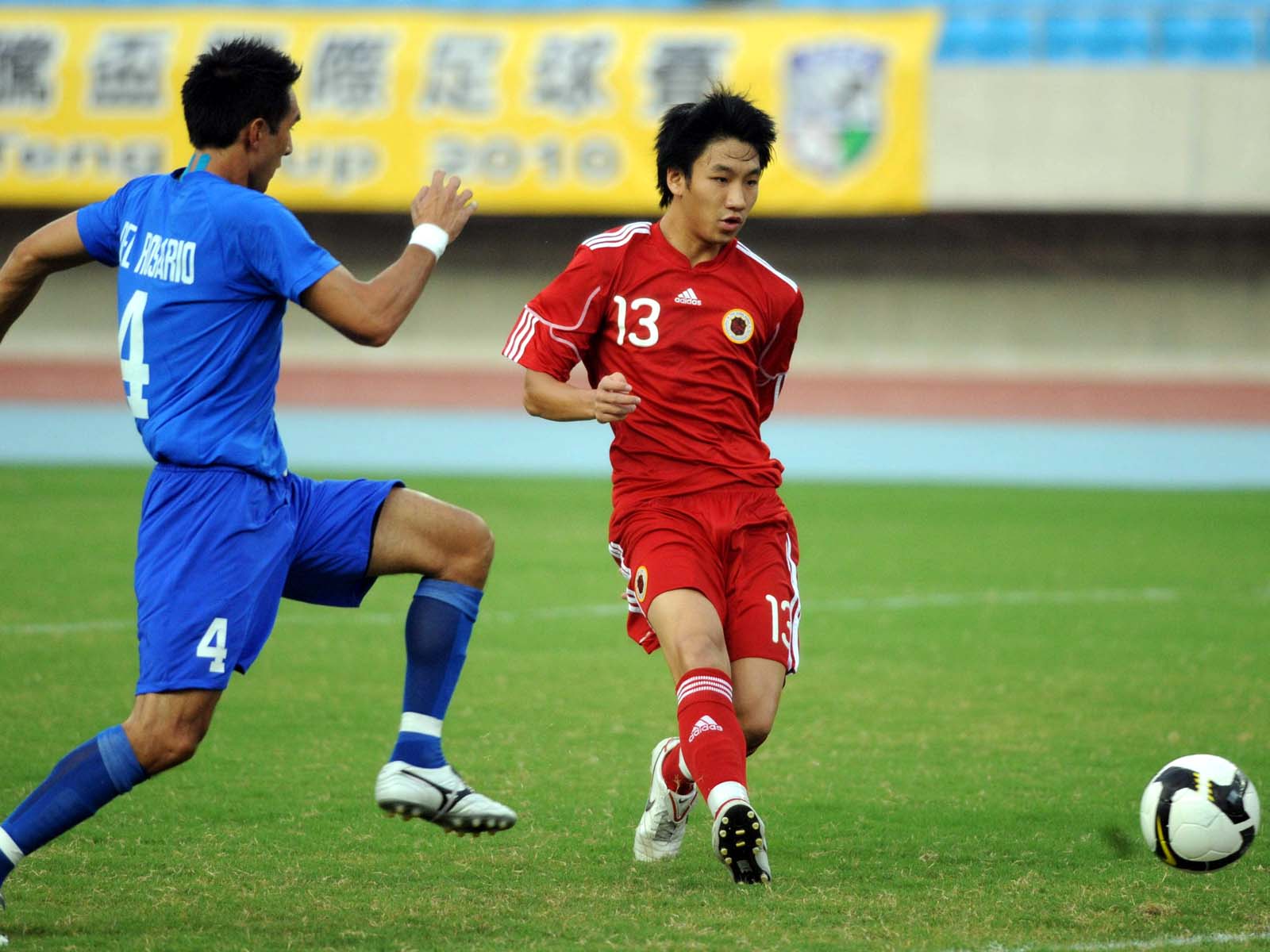 �����eǰ���y(t��ng)Ů������_���}�_ �⳰Ц��̫С