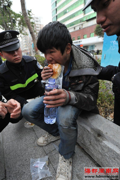 ǧ��������J(r��n)���� 16�q�к�4��]���I����߅