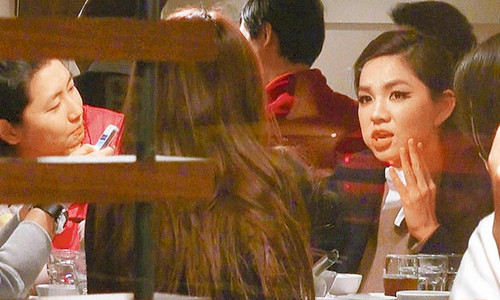 Selina���Ella Hebe�۲� ��ɫ����ҹ���ٽ���