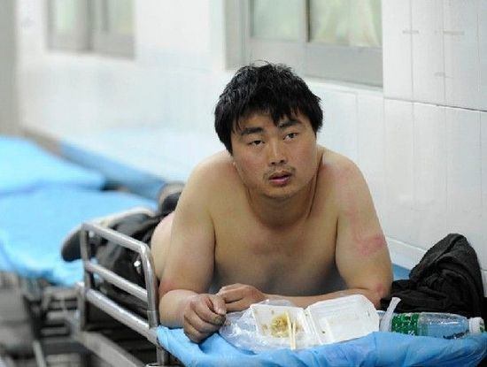 ����С؜���ǹܱ��� ���˷Q�䱻���ψ̷�܇(�D)