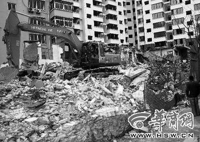 �������磬�������ڲ��w�F�����ھ�Cͣ�ڏU���ϡ�