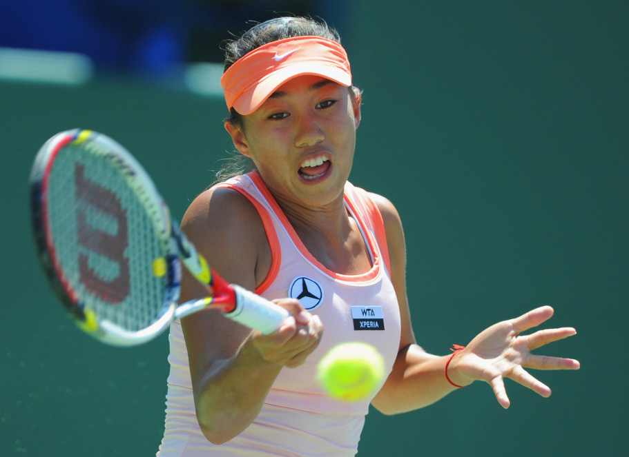 2012��3��23�գ�WTA�ʹ�ِ�~�������۹��_ِչ�_��ِ�����յĠ��Z���Ї��𻨏���0-2����С�����o��32��(qi��ng)��