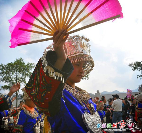 ǭ�|�ϣ�����չʾ������Ц��M�D��