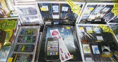 ������Ʒ�»��ӣ�����С����ӆ�����D��