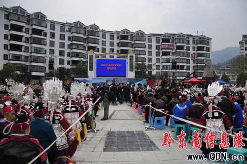 2012���F��������ù�ʢ���_Ļ���M�D��