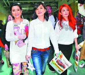 SHE���w���ݳ��� Selina�Ԃ����׌����ֱ(�D)