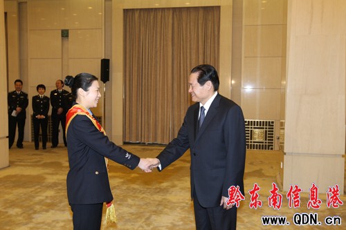 �Ľ����������������������׈����M���E���