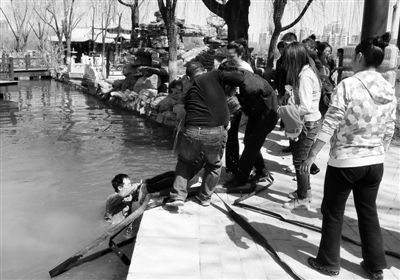 �ڱ��ο͌���ˮŮ���ϰ���