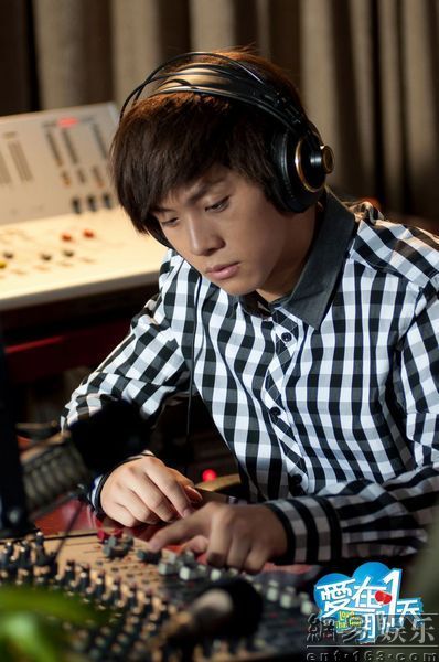 ��ˇ���ݡ�������һ�졷�������Ɨ��Ʊ�����E