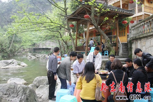 ��h�οͽ������ ��һ�������΄��^��ʢ