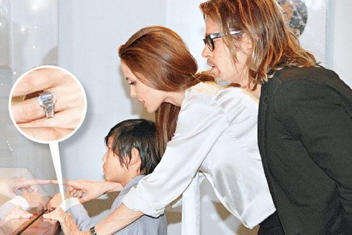 ����������ǰ�cƤ�ؼ����Ӱ�˹���^�����^�r�����ĵ�����ӆ���ָ��������DƬ��