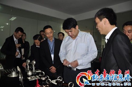 ��ί��ӛ�����A��ǭ�|����Ϣ���{�У��M�D��