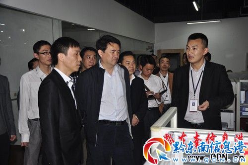 ��ί��ӛ�����A��ǭ�|����Ϣ���{�У��M�D��