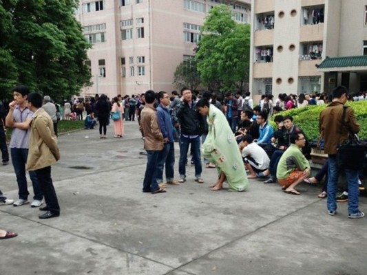 ���ؾ����ܳ���Ǳ��y