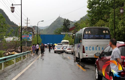 �����F��