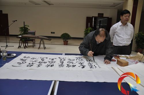 �������ڄ�(chu��ng)��