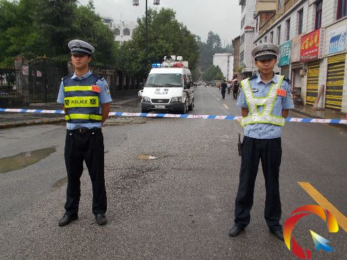 ���������ڿ��c��߅�M�е�·��ͨ����