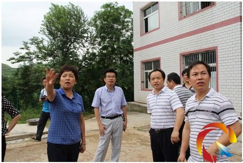 �����L���Դ�����P�����{��