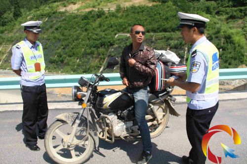 �D�齻����ԃ��܇��